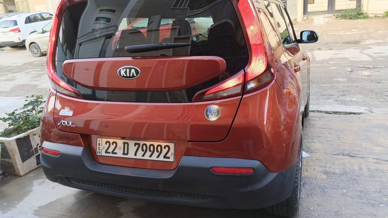 السلام عليكم كيا صول موديل 2020 وارد امريكي رقم اربيل حادثها موجود بالصور السياره جديده جدا ماشيه 64 الف المواصفات الاعتياديه السياره بدون ايرباك
مكان السياره بغداد شارع فلسطين 
السعر 130 وبيها مجال بسيط 
الاستفسار على الرقم 
***********
