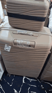 السلام عليكم عندي هاي الغراض للبيع ***********
