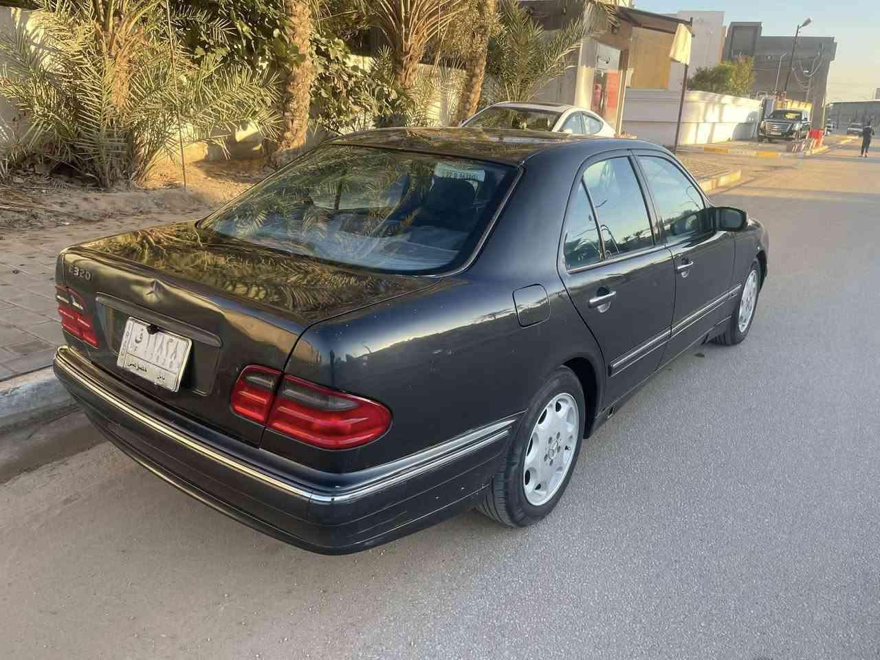 السلام عليكم للبيع مرسيدس w210 موديل ٢٠٠١ اصل رقم بابل سنويه ٢٩ مكينه كير حداديه تخم تاير تبريد كله جديد وكامله مكمله بدون اي حادث نطيفه جدا سعره مناسب94 وبيه مجال بسيط *********** بابل
