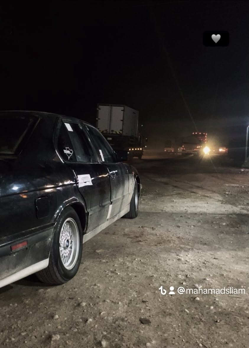 سلام و عليكم بيم 525  ً موديل ١٩٩١مه كينه 528 كه پس گير عادي. رقم هه وليره سنه وي له ٢٠٢٠ وه به سه ر جوه شرط گير و محرك و تحويل و غه رامه تاخم پيشه وه ي هه مووي تازه يه سياره يكي زور جوانه سعري 41 ورقه و معامله 
***********
