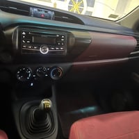 هايلوكس ٢٠١٩ كير عادي كفاله عامه من اي شي ماشيه ١٢٥ الف  سياره جديده و...