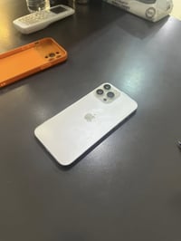 ايفون 13pro max بطاريه ٨٦ بلاديه وين ميعجبك افحص كلشي ممبدل بيه ذاكره ...
