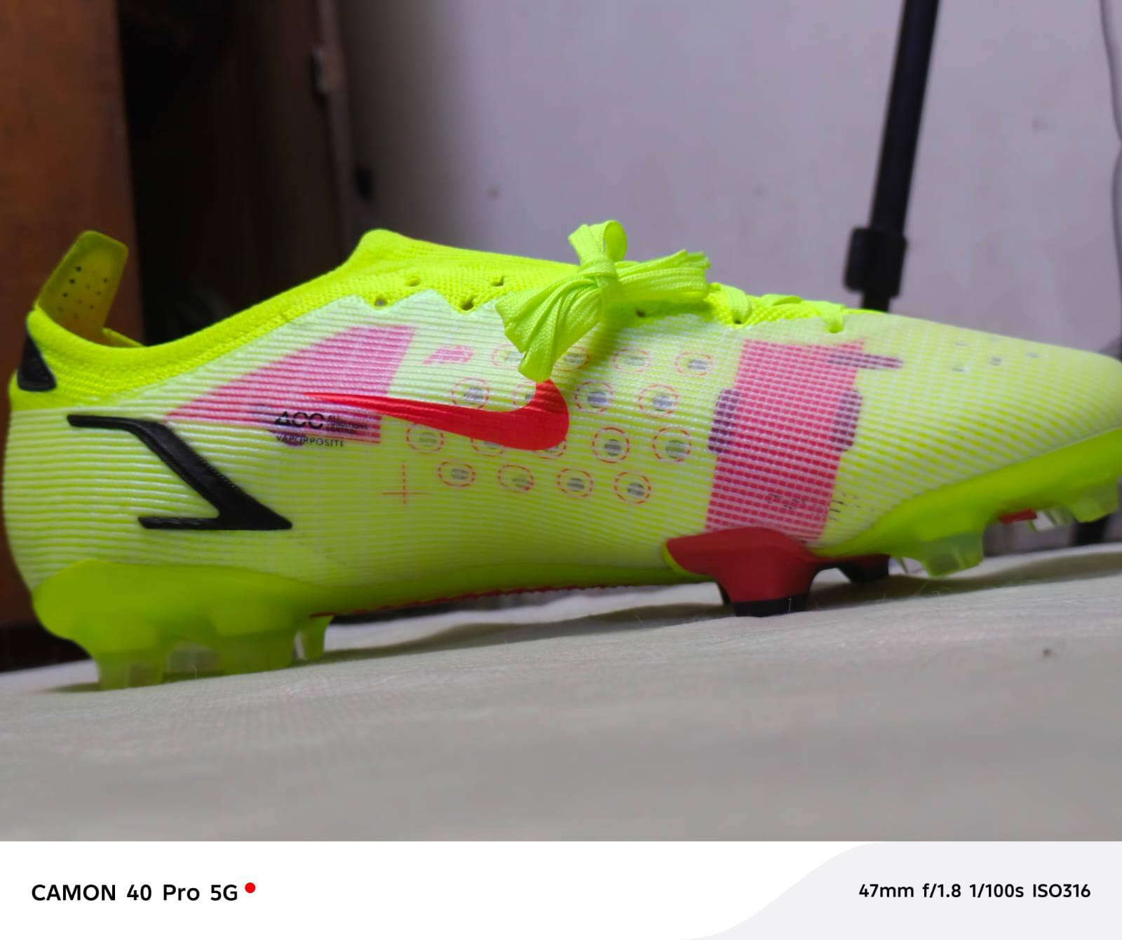 سلام عليكم احذيه ستدات اصلي مال امزون بريطاني توصيل موجود ***********
