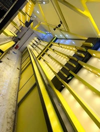 اخوان عدنه ديكور محل كامل لبيع باقي لتفاصيل تعال واتساب ٠٧٨٠٢٨٣٩٤٩٤