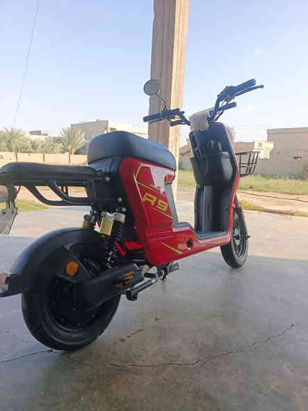 السلام عليكم
يوجد دراجة شحن من نوع R9 شركة وينلي 
الحجم 20 🛑
باتريات 5🔋
السرعة 109⚡
نضافة فول 

وهذا رقمي اذا تريد تستفسر اكثر ***********
