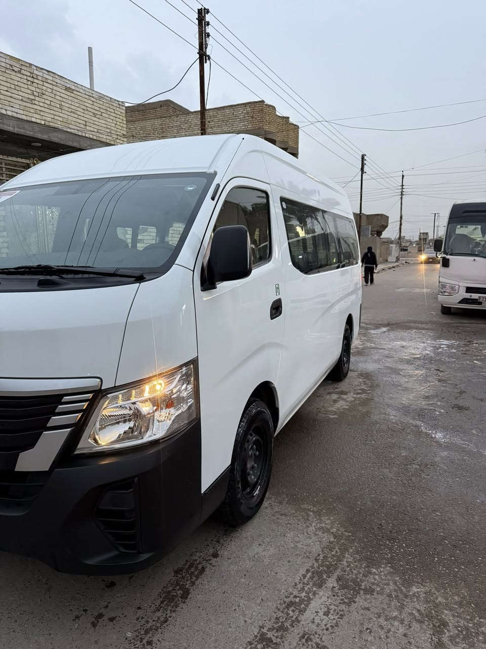 سلام عليكم للبيع نيسان مديل 2024مكفول كفاله عامه ماشيه 51دوشمه عامه مكينه كير اكسل كفاله مكان السياره بغداد السعر 295 وبيه مجال ***********
