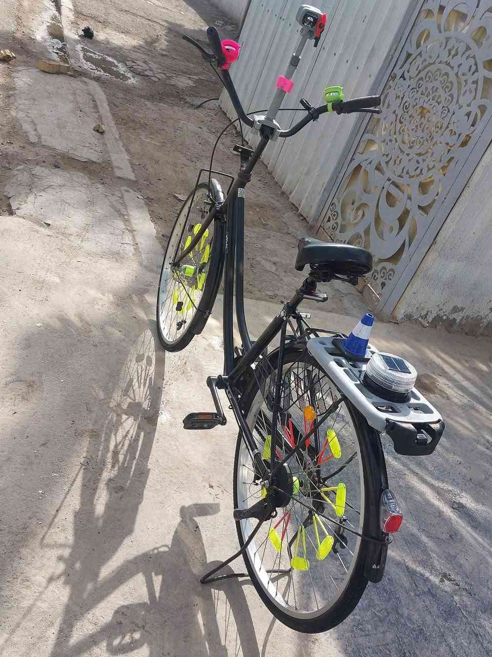 السلام عليكم بايسكل بناتي حجم 26 موديل 2018 شهر 1 شركة اوفس نضيف صارلي شهرين من ماخذه كامل مابي نقص ربع ماتذب علية  السعر 120 وبي مجال بسيط مكاني بغداد الشعب للستفسار ***********
