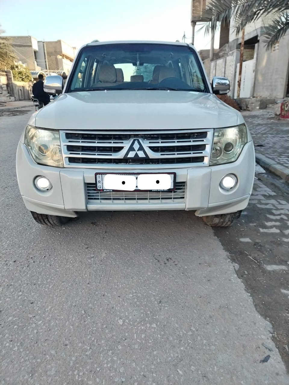 السلام عليكم من رخصة الادمن سياره باجيرو مديل 2008 للبيع
مصبوغه صبغ عام كير مكينه 3000 الاقتصادية بل بانزين حداديه تخم تاير كله جديد تبريد ثلج 3 قطع كهربائيّة كلها شغاله منضومه كامله زنون رقم بغداد دولي بسمنه هزه جديده سنويه لل2030 السياره حلوه مال بيت مال جناي السياره للبيع وترهم مراوس حسب القناعه السعر ( 95) وبيها مجال   الشراي يتصل مكلف بل نشر غير متواجد عل فيس مكان السياره نجف

رقم الهاتف (***********)
