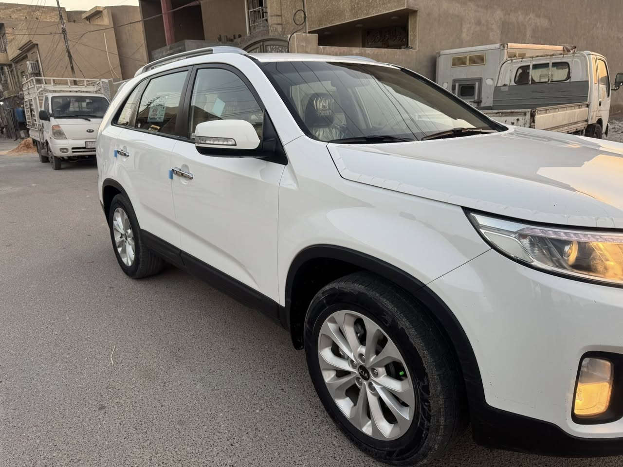 كيا سورنتو  للبيع موديل  2013 خليجي كفاله عامه  على وضع الشركه مكينه 2400 دوش 7 راكب مكينه وكير صدر امامي وخلفي  تبريد تتفئه تكمات شاشه كامره اشاير بلمري  رقم سليمانيه الدولي الجديد سنويه28 ماشيه 95 السعر 149 الاستفسار على الرقم *********** عنوان بغداد الرصافة
