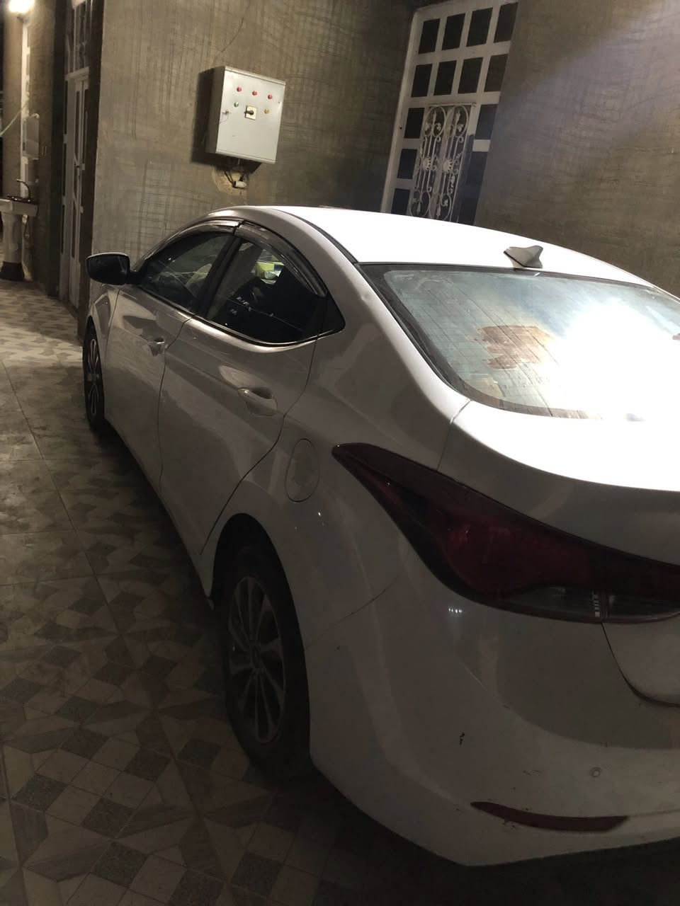 سلام عليكم 
الأنتر موديل ٢٠١٦ مثل مموضح كدامكم بل صوره محرك بلادي ممفتوح وبعده جديدي والسونار كدامك رقم جديد مكان زنكوره للبيع السعر ١٢٥وبيه مجال 
رقم ***********
