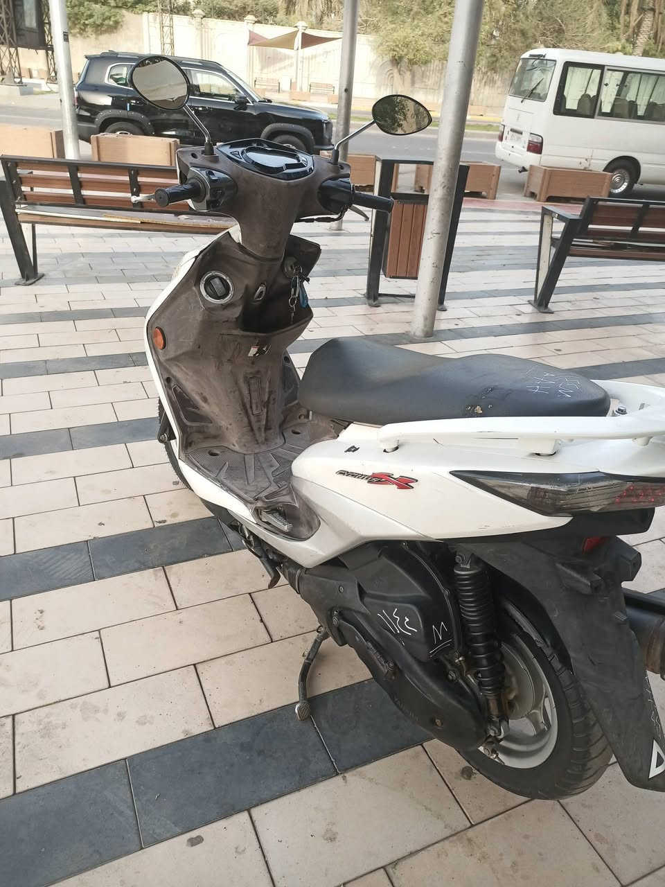 دراجه سكنس لد فحل نوزل خطين قبق نفخ ياباني جديده مال رمبه دراجه  ام الطلاعات بلاديه مكينه ناعمه شلعه معدل ربع نكره كهربائياتها كلها شغاله كفرات اصليه دراجه جديده اي نقص مابيها مكفوله السعر مليون و 250 العنوان بغداد الكرخ الاتصال على الرقم***********
