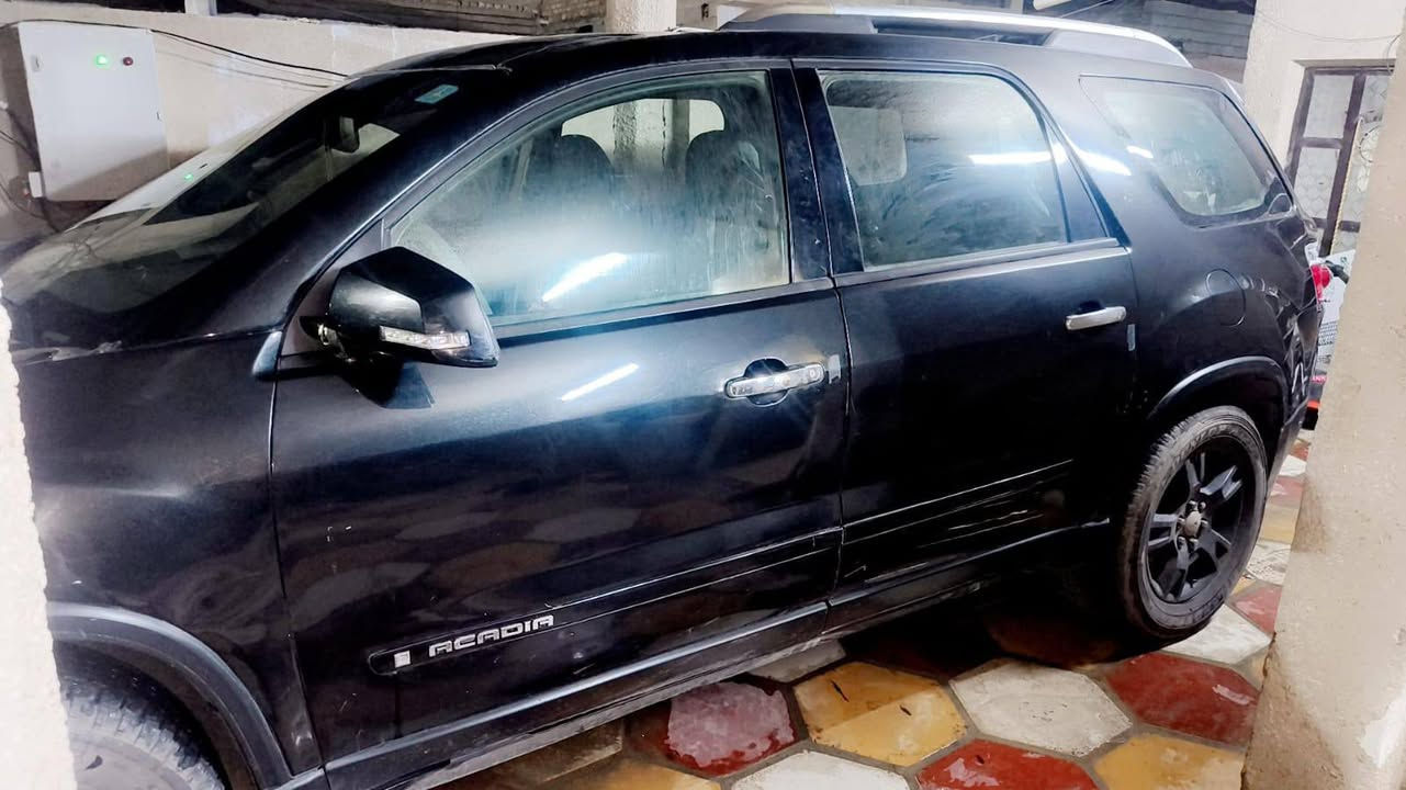 سياره جمسي أكاديا لبيع 87 سنويا بااسمي تحويل مباشره سياره جاهزه لتواصل *********** مكان سلمان باك المدائن  رقم بغداد
