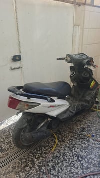 سكنس • ياباني • طافيه