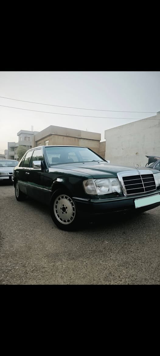 مارسيدس موديل 1987 صدر امامي جديد تدفئه وتبريد شغال سنويه لحد 2030دفتر بنزين موجود ويا سقف سلايت  محرك 3000 vvt الرقم***********
