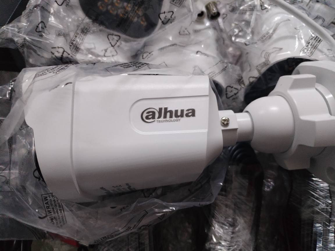 سستم كامرات دهوى جديد 8 كامرات صوت وصورة وانارة ليلية ملون وذاكرة 500 وجهاز nvr وشاحنة وفيش وماوس وكيبلات كامل بس تشده سعر 185 حلة, بابل


**إذا كنت صاحب هذا الإعلان وتريد حذفه لأي سبب، رجاءا أرسل رسالة إلى الدعم الفني**