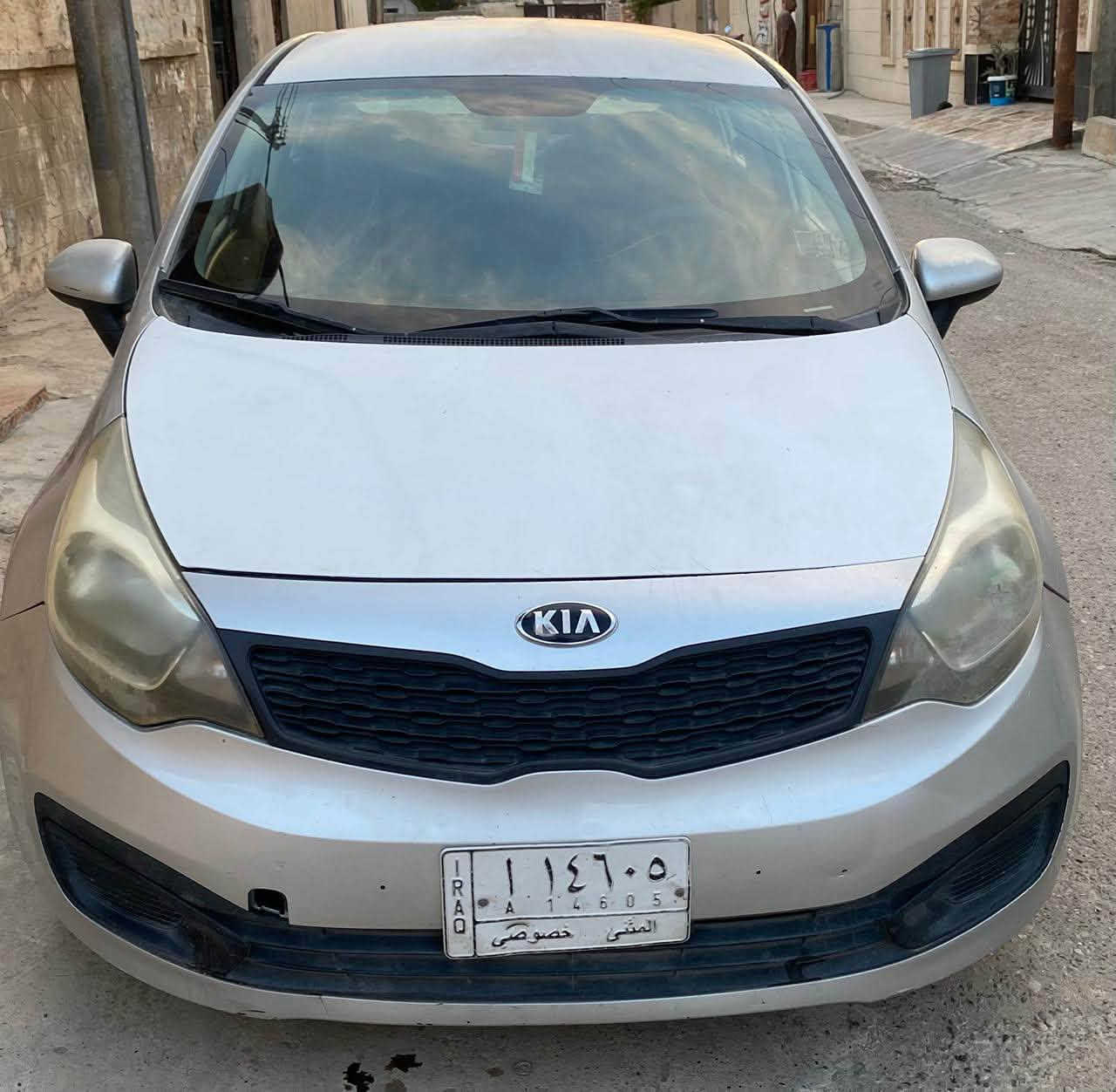 ( ( ( مكلف بالنشر  ) ) )
كيا ريو خليجي 2013 
اللون سلفر 
بيها طخة بالچاملغ الخلفي الايمن ومعدل عالبارد
 رقمها مثنى تحويل ثاني يوم ( مشروع وطني )
السعر ٦٨$وبيها مجال بعد المعاينة
📍مكان السيارة تكريت
للتواصل مع صاحب السيارة ***********
