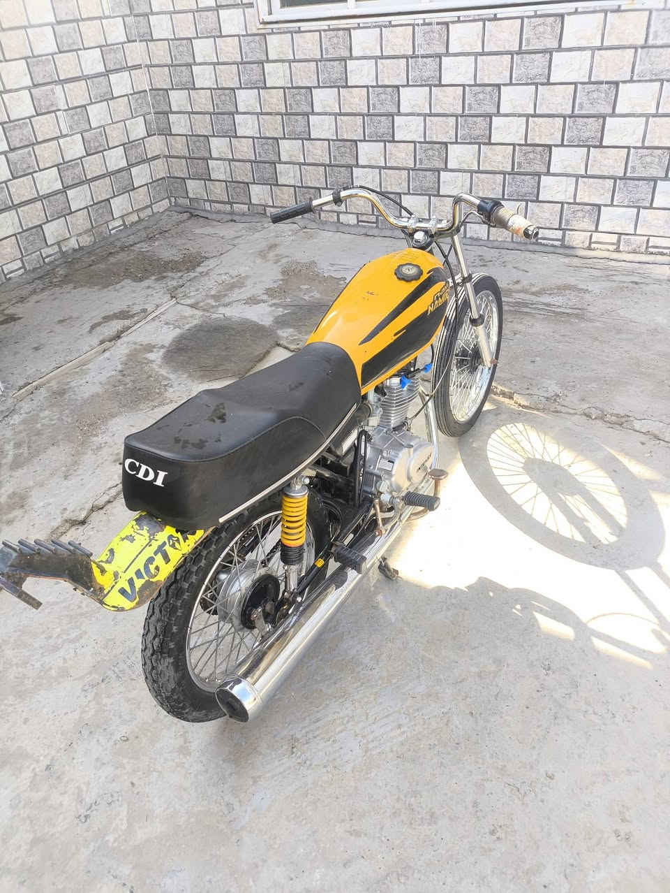 دراجه للبيع انتنس مافتوحه بس اتفيلس
اوراق 16 ابليته او رقم اب 550 او بيه مجال خابر ودلل ***********
