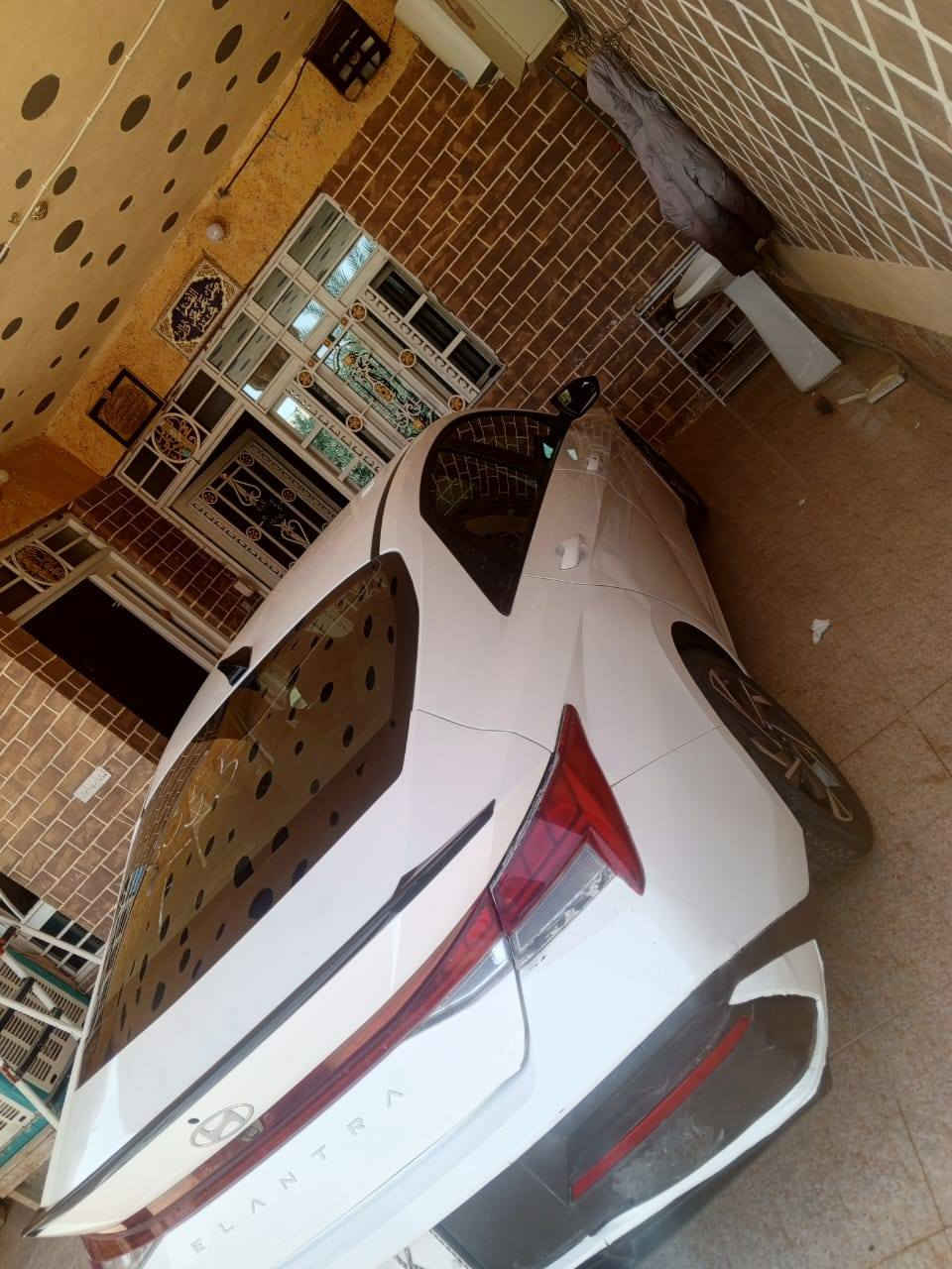 سلام عليكم النتراء هايبرد امريكي موديل 25 ماشيه 18 ميل رقم بغداد بسمي حادثهة بسيط كلش تعتبر كلين حتة دعامية نفسهة راجعة  بكاني  ديالى الخالص
حادثه مرفق ويه صور  سعر 173 بيه مجال 
الاتصال *********** واتساب
