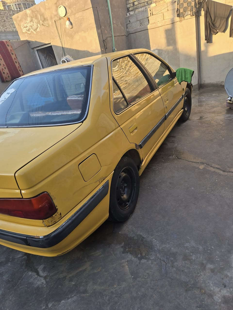 السلام عليكم  بيجو بارص مديل ١٥  مكفوله من الصبغ وضربه السياره بلاديه 
مكينه بيه خيط بخار  سنويه ل٢٨  جاهزه السياره 
#مراوس حسب القناعه سعره ٤٣ وبيه مجال ***********
*********** مكان السياره ديوانيه
