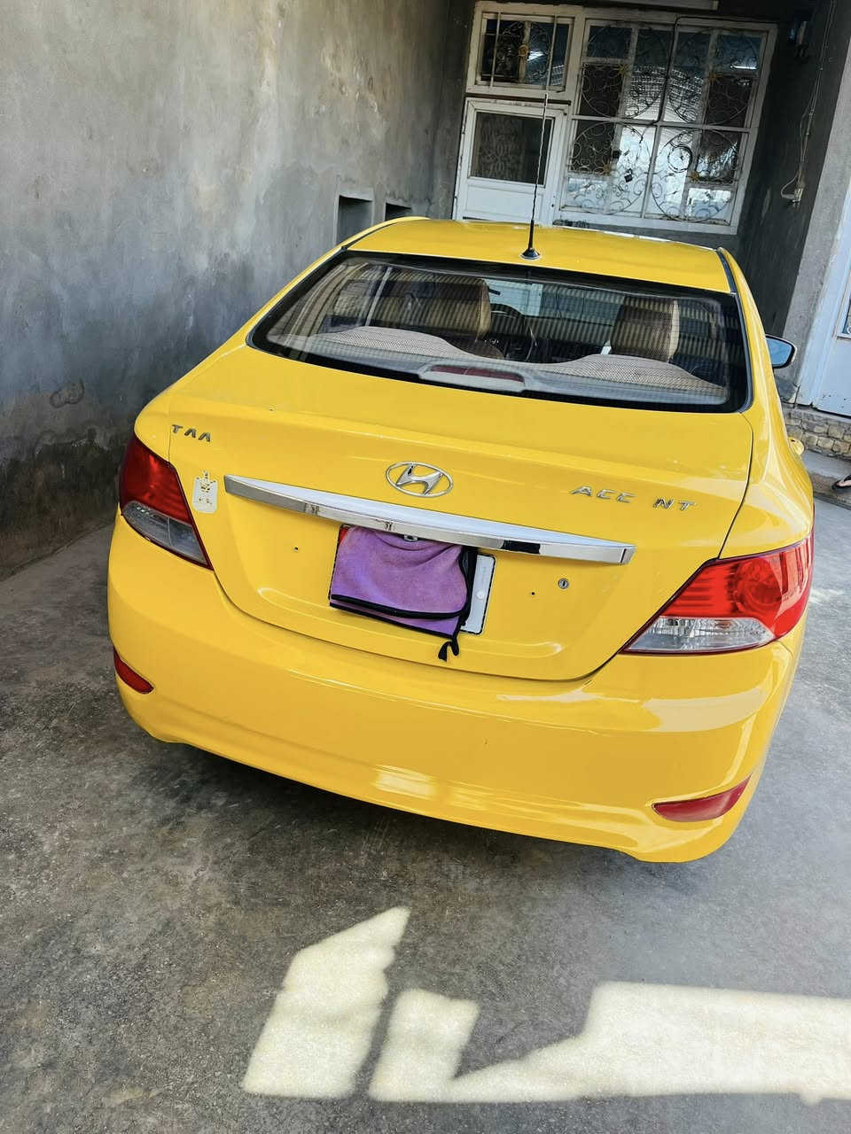 للبيع اكسنت ١٢خليجي  مكينه ١٦٠٠  رقم كربلاء انكليزي بسمي تحويل ثاني يوم سيارة جاهزة نص فول السيارة 
مكينه كير تبريد جاهزة 
بيه طخة بسيطة بالجاملغ الخلفي جهه السايق 
السعر ٨٠ وبيها مجال مكان السيارة الديوانيه 
اي استفسار ***********
