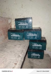 ٥ بطاريات • عاطلات