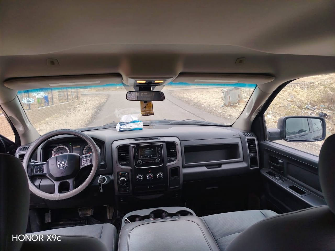 رام ٢٠١٧ 
V8 هيمي
تبريد 
تدفئه
كير ومحرك كفاله
رقم اربيل بأسمي
باب طويل بدي قصير المرغوب
تخم تاير جديد + تخم دسكات
السياره جاهزه مابيه نقص
مكان السياره الانبار
بيه جاملغ صبغ امامي فقط 
السعر 175$ 
***********
