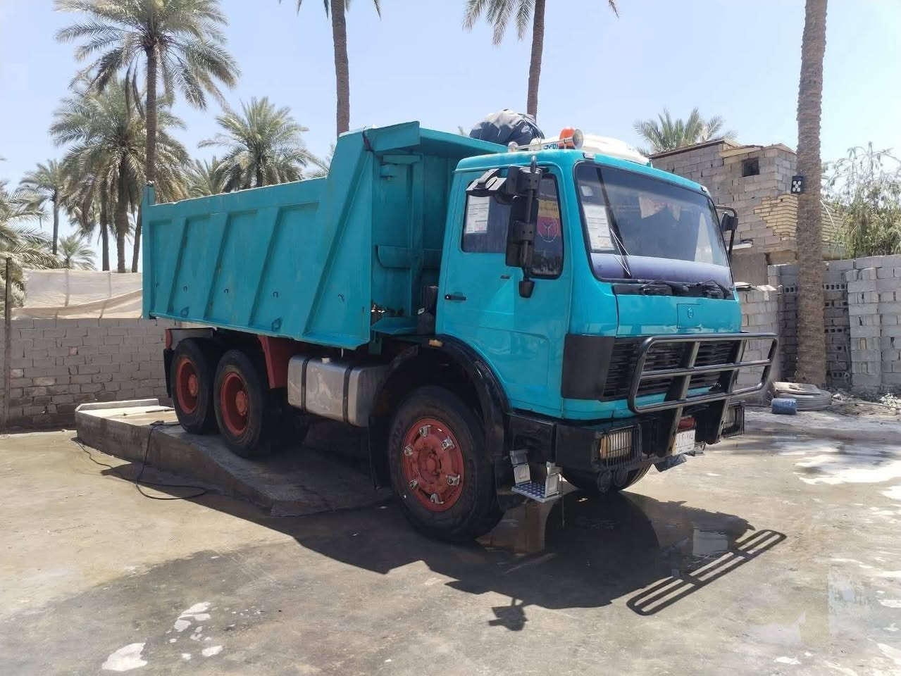 السلام عليكم البي البيع موديل 83 مكينه 28 جديده  كير برميل ١٦٠ مجموعه جي اف شاصي مكفول تك قمار بدي سوري بلادي قلاب تخم تاير ٢٤ سياره جاهزه مال جناي ***********
