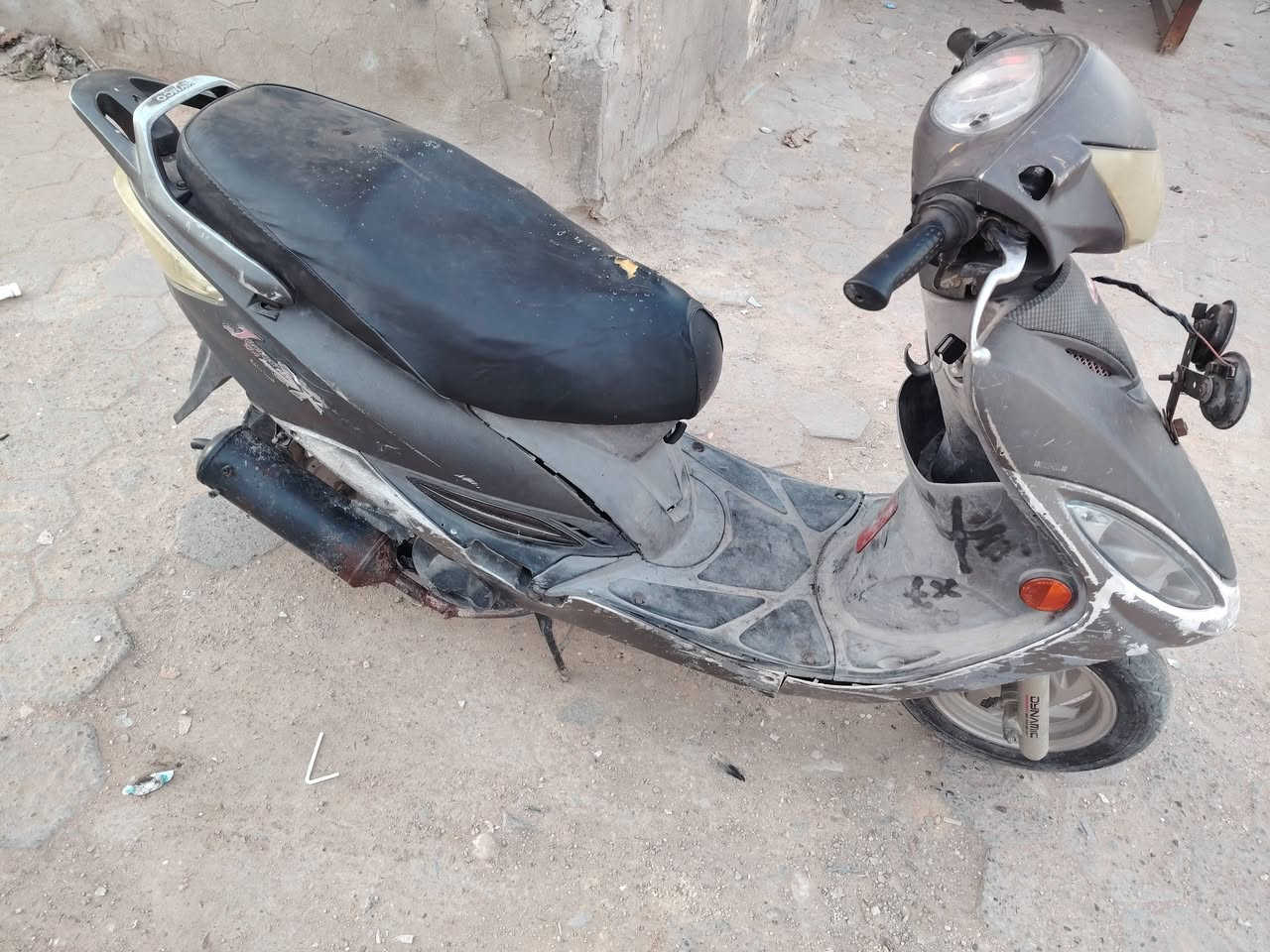 السلام عليكم كامكو للبيع رقم ***********
