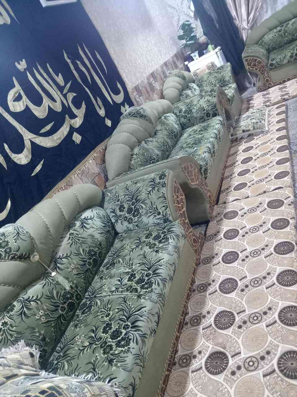 تخم كرويتات   ٩ مقعد لون زيتوني جدا نضيف..بدون تصليح  مكانه كربلاء حي العامل السوگ الاخير.. سعره ٣٢٥ مجال بسيط.. ت ***********.. واتساب او اتصال.. ماموجود على الفيس..

