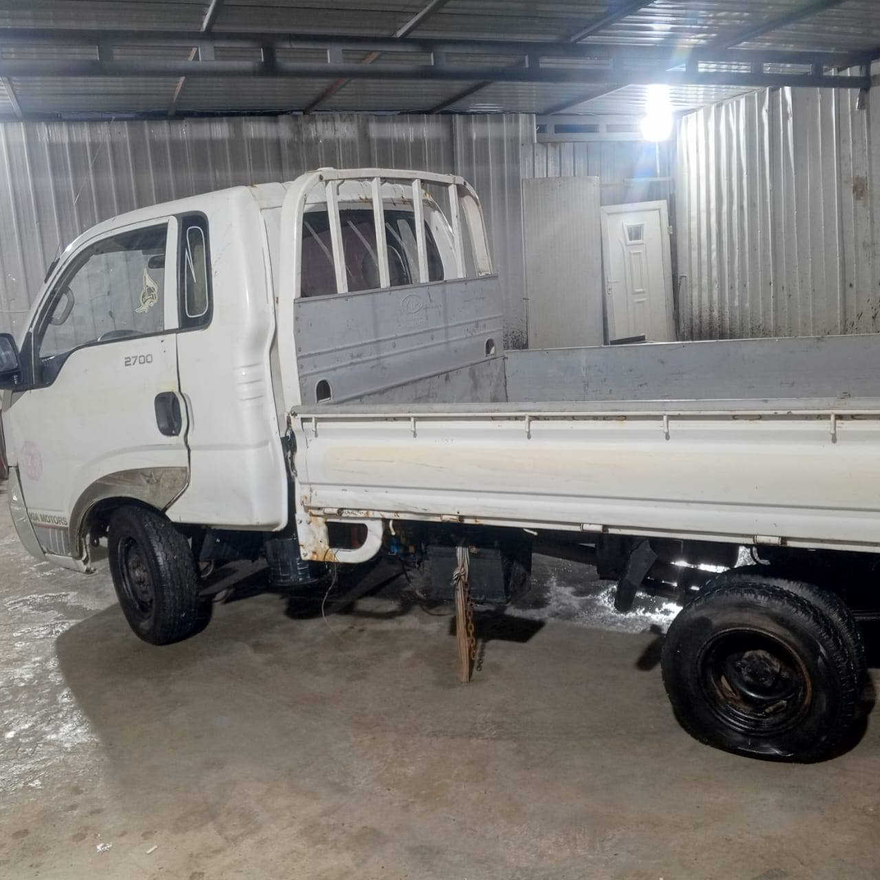 سلام عليكم لبيع 2015رقم ميسان شرط تحويل مكانه بغداد سياره مضروبه وعمره السعر 65
***********
