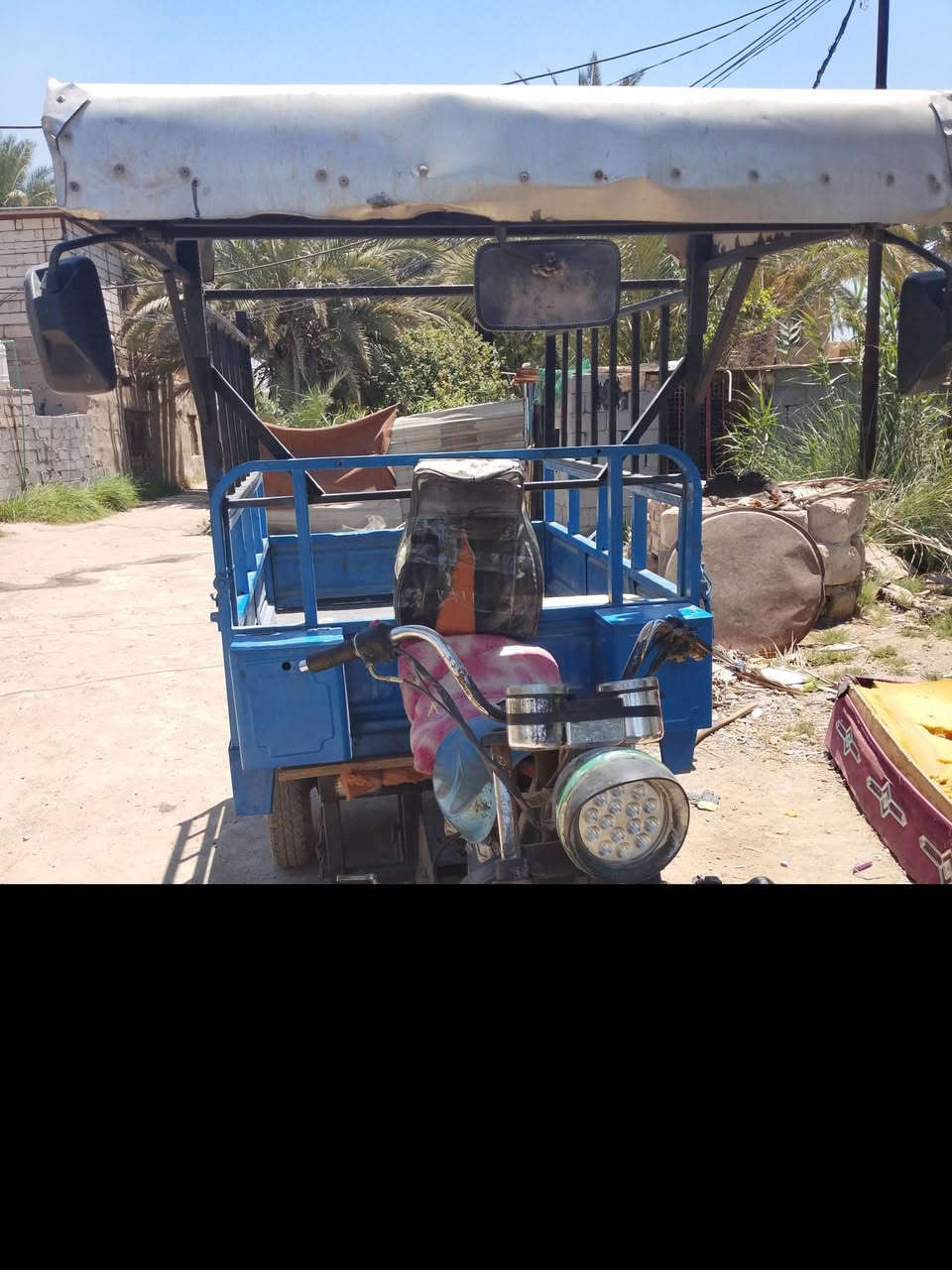 سلام عليكم ستوته امتيار للبيع نظيفه جدا موديل 14والمحرك 17
***********
