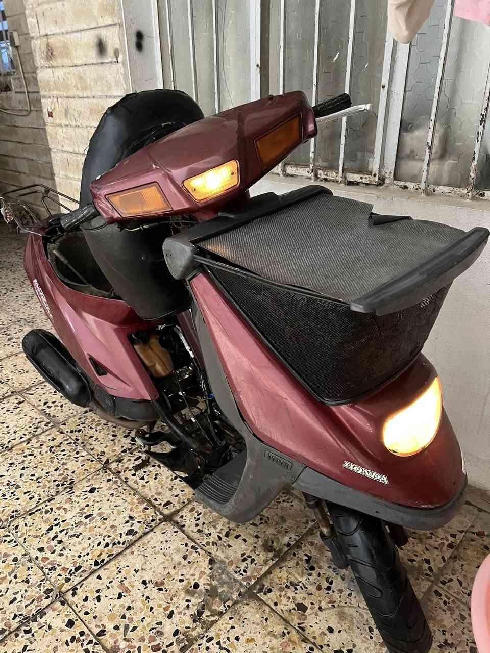 بزون بردا للبيع مكينه نار تحريكه معدل شرط كهربائيات شغاله شاصي تكه مفطوره نص ومقوى للبيع او مراوس سعر 170 وبي مجال للشراي


**إذا كنت صاحب هذا الإعلان وتريد حذفه لأي سبب، رجاءا أرسل رسالة إلى الدعم الفني**