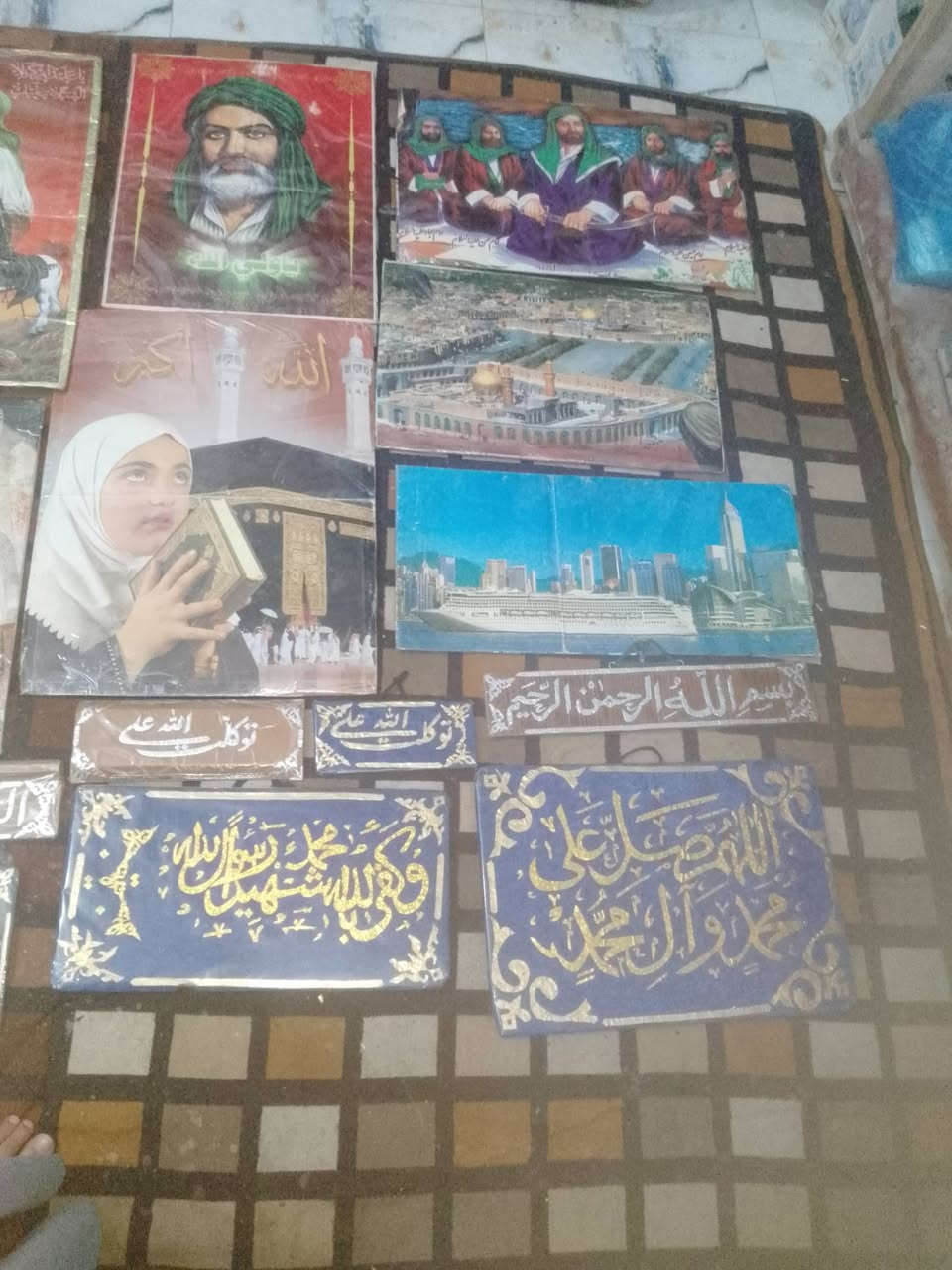 صور وايات للبيع عمل شخصي وهذا رقم الموبايل
***********
