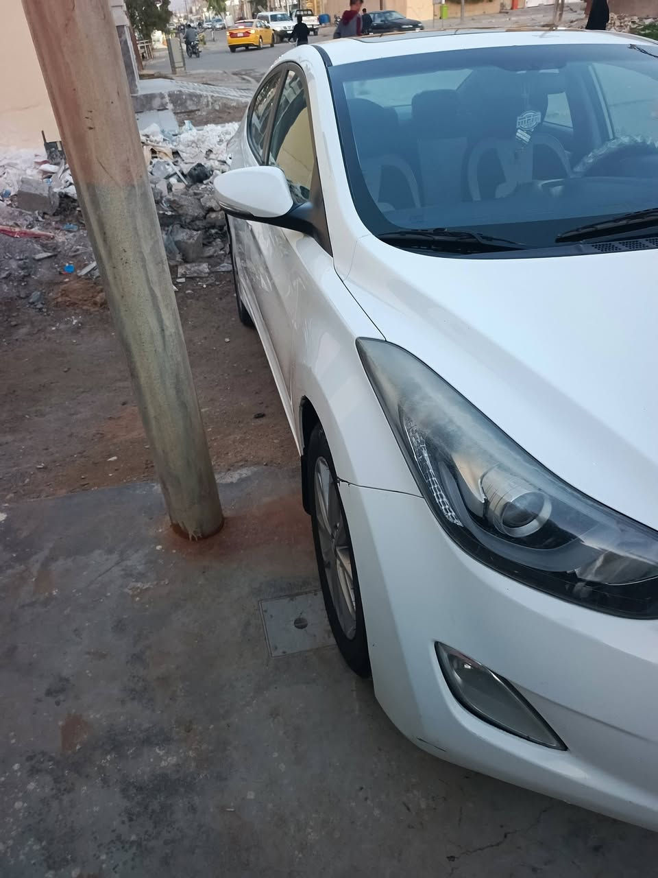 السلام عليكم النترا للبيع موديل 2012فول واحد على واحد بصمه تنته تحكمات ستيرين سياره فول  مكينه كير  رقم بغداد الدولي بسمي تحويل نفس اليوم  مكاني ديالى السعر 116 وبيها مجال  رقم الهاتف ***********
