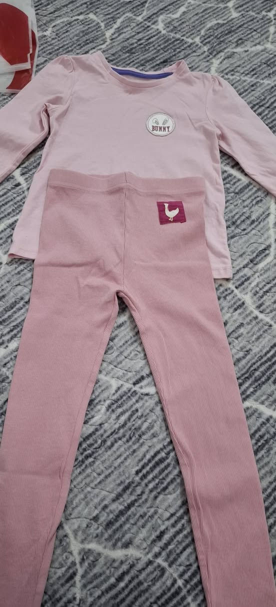 ملابس اطفال من عمر سنه لحد ١١ سنه سعر (٥و٦)الي يريد يراسلنه خاص عدنه خدمه توصيل لجميع محافضات العراق


**إذا كنت صاحب هذا الإعلان وتريد حذفه لأي سبب، رجاءا أرسل رسالة إلى الدعم الفني**