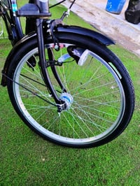 بايسكل للبيع جديد بجيس ما ماشي كلش نضيف للإستفسار الاتصال مكان مفرك مع...