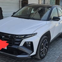 توسان موديل ٢٥ • موتور ٢٠٠٠ • مرقَم بغداد