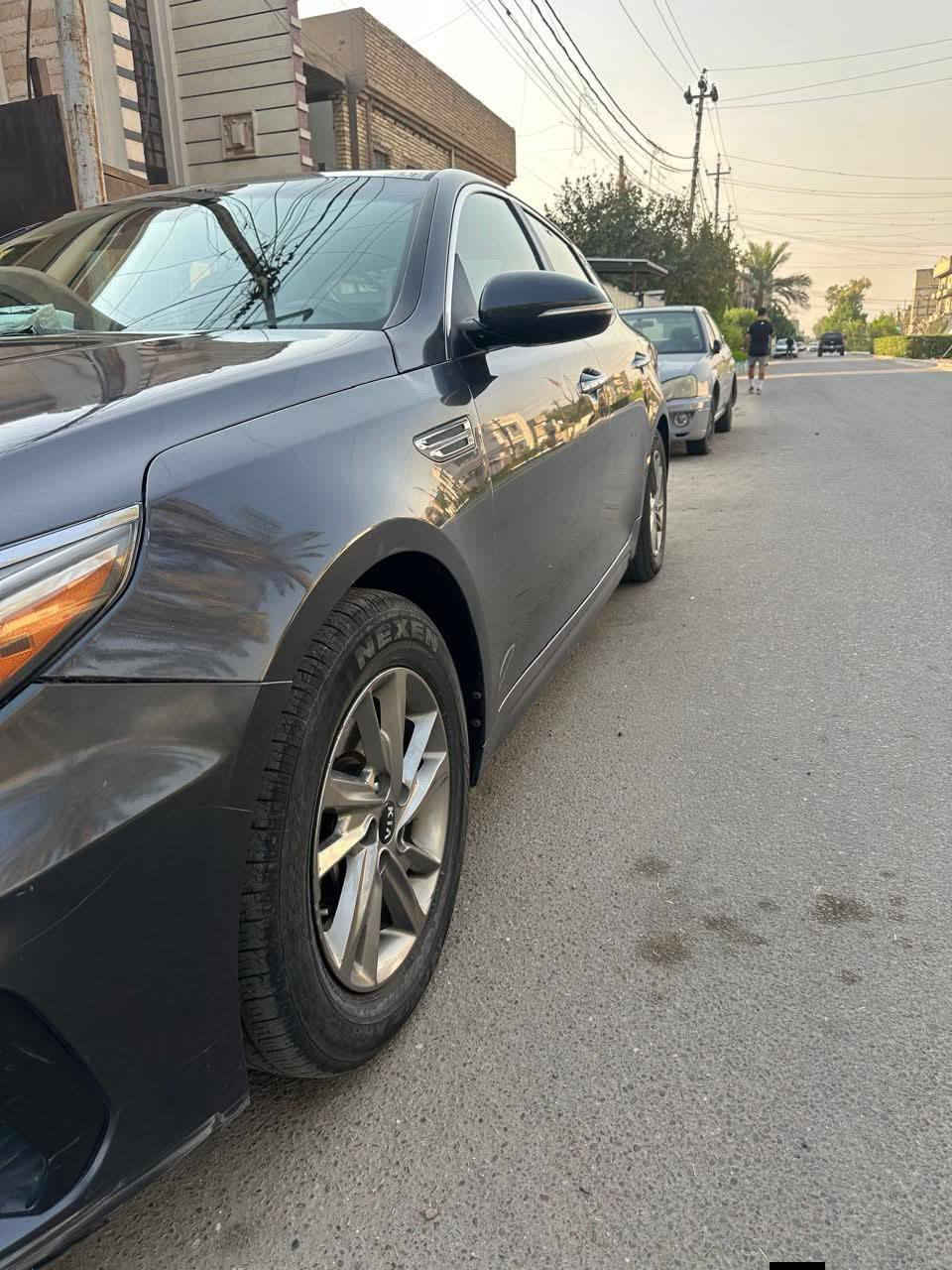 سلام عليكم 
كيا اوبتما للبيع 
رقم اربيل الجديد هزة جديده 
سياره جاهزة من كلشي مابيها نقص اي شي 
مواصفات fe  مثبت سرعة كروز 
حساسات مراية 
نظام قيادة عادي كومفورت  سبورت 
تحديد مسار 
مانع انزلاق 
السعر ١٤٠ وبيها مجال للشراي 
للتواصل ***********
***********
مكان السيارة الفلوجة
