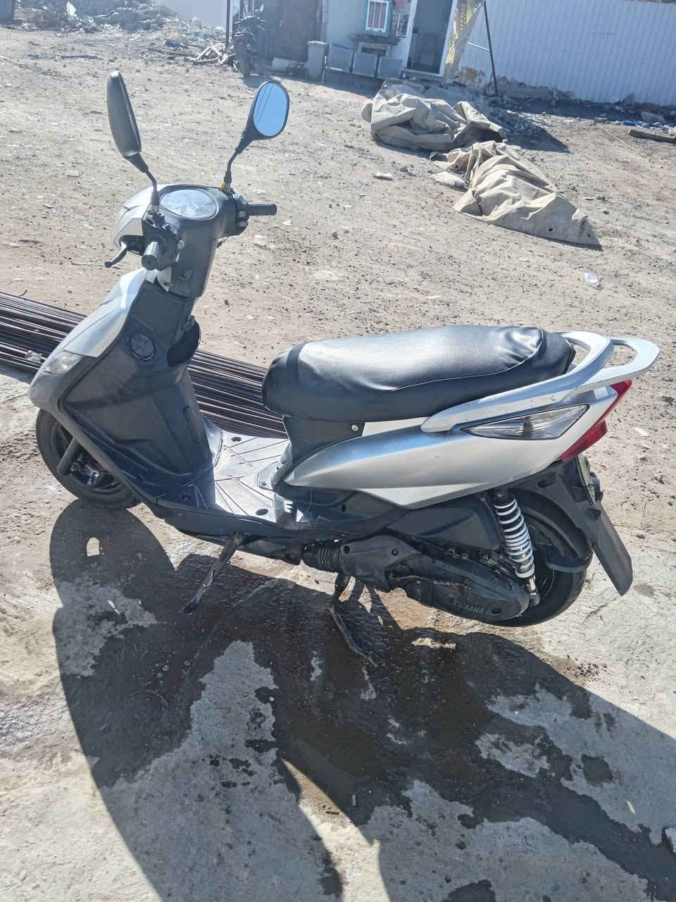 دراجه للبيع ثعلب لون رصاصي ومكفوله كفاله عامه السعر 650 اوبيه مجال الشراي العنوان  بغداد الشعله
***********
