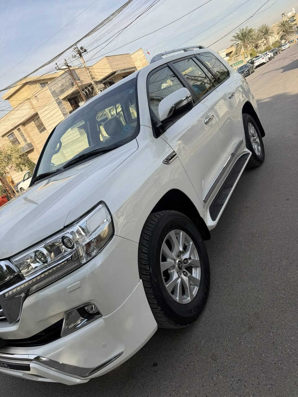 للبيع لاندكروز 2017ابريم اصل ام DVD
مكفوله من الصبغ والتبديل 
ماشيه 125
مكينه 4000. V6
رقم شمالي الجديد تحويل مباشر 
السعر 465$
للاستفسار ***********
