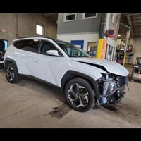 توسان هايبردابيض فول مواصفات بيهه البنيد صبغ فقط بدون دواخل وارد أمريك...