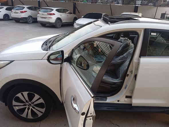 مكلف بالنشر سبورتج ٢٠١١ رقم اربيل جديد + كابون بانزين بدون صبغ شرط المحرك لا صرف ولا نفخ السعر ١٣٨ ب 138 ورقة وبيها مجال للاتصال  *********** او ***********
