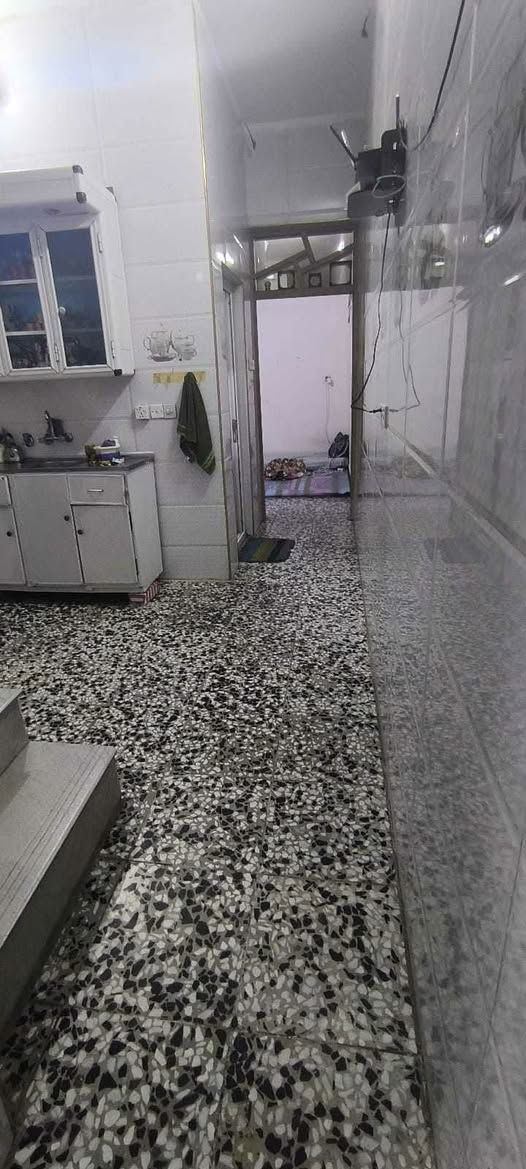 السلام عليكم 
بيت للبيع شارع احمد الوائلي 
مساحه 75م طابق ونص غرفتين نوم 
واستقبال ومطبخ وخدمات 
للاستفسار خاص


**إذا كنت صاحب هذا الإعلان وتريد حذفه لأي سبب، رجاءا أرسل رسالة إلى الدعم الفني**