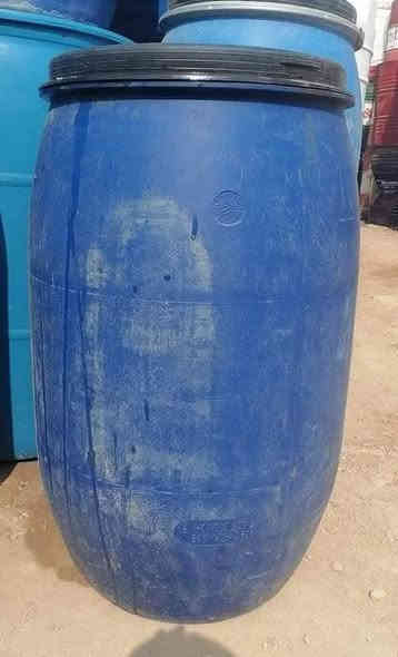 وين اليردون يترسون نفط ومحتارين
برميل بلاستك سعه 120 لتر 
رتفاع 80 سم وعرض 40 سم 
 بسعر 10 الف 
وتوجد #خدمه_توصيل_للباب
يفيدك ويفيدج لخزن الطحين تمن 

مستعمل وليس جديد 

الحجز خاص او الاتصال برقم 

📞📞 ***********
@إشارة
