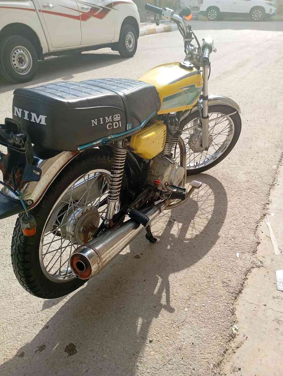 دراجه اربعه كير موديل 14اصوليه مكينه نضيفه  تايكر 17مكاني خارجيه شارع 40 سعر 440 وبيه شي بسيط الاستفسار ***********
