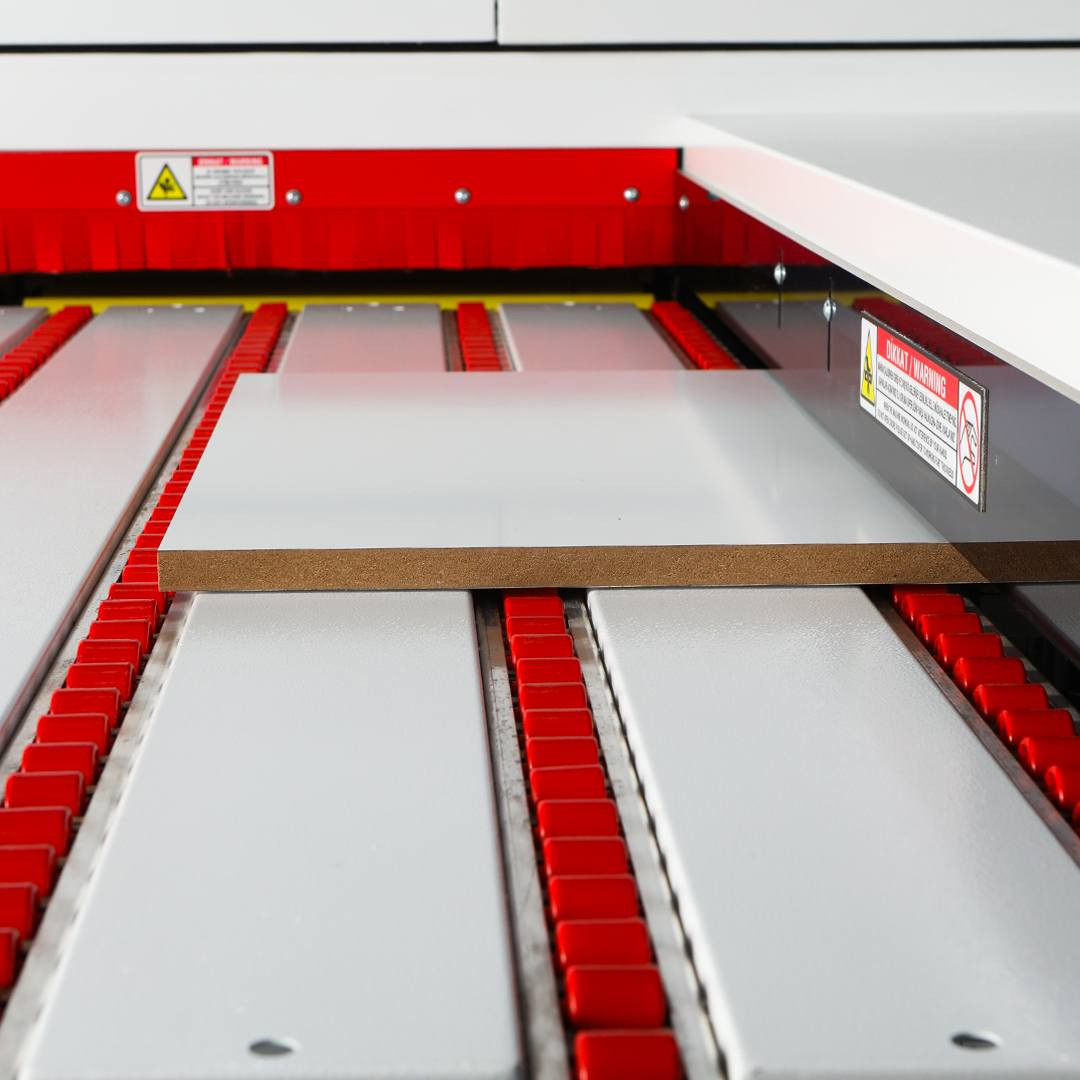 مكينه منفكس. تركي ماركه اوماكسان ارقي ماركه تركي 
2020موديل.  مستعمل. جددا قليل 
4وجهه يشتغل 
حجم 280. سستم جديد 
اربيل صناعه جنوبيه خلف شركه اوسكار فرع نجارين 
***********واتساب
***********واتساب
