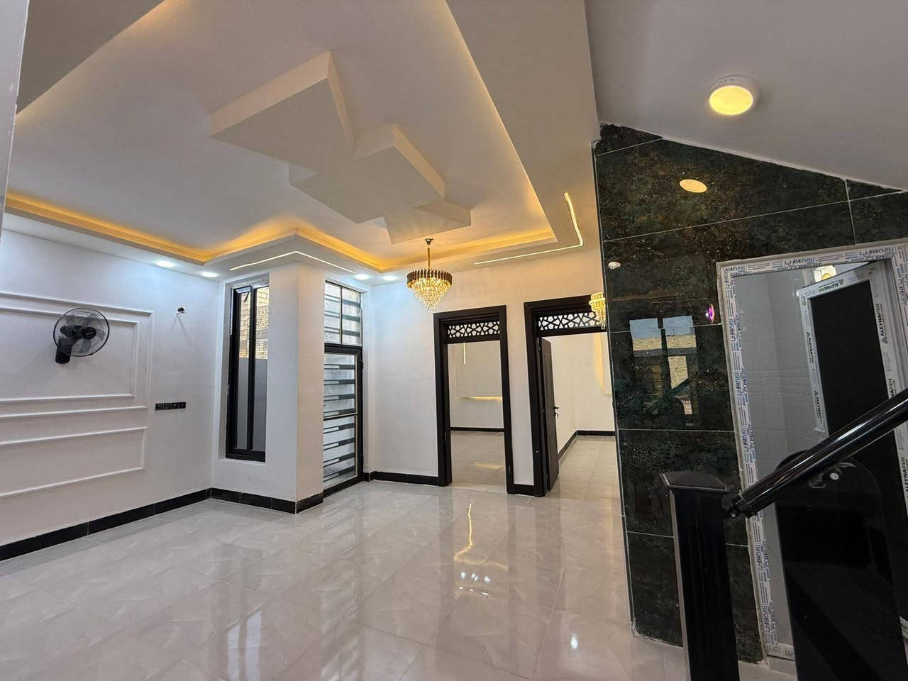 مساحه150  متر #طابو_زراعي  سند ٢٥
150🤑 سعر خاص 🤑و ***********
(مكتب  الفهد عمود 270
تفاصيل لبيت (( موجود🎥📷 فيديو كامل للبيت
غرفه نو2// مطبخ// صاله// استقبال// صحيات خارج وداخل 

عنوان البيت  نجف مقابل ملحق قرية لغدير 

بناء ممتاز// اساس وسقف صب 
طابوق 🧱 جمهوري

كل البيت #سقوف_ثانويه

كل الخدمات موجوده 
مدارس 🏫 سوق #تبليط 

مقابل  قرية الغدير  ***********واتساب توجد لدينه جميع مساحات متوفره النجف, العراق
