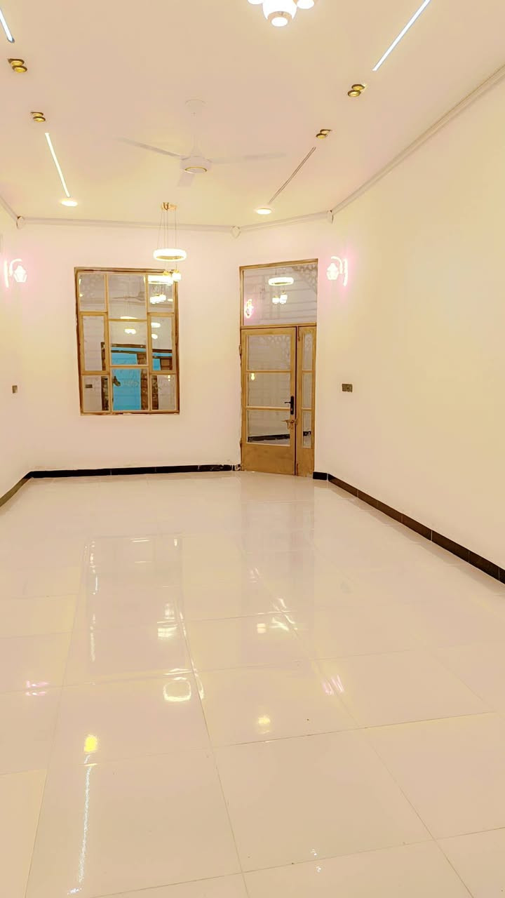 #أسعد الله اوقاتكم بكل خير🪬
⚜️مــكـتـب الكاظم (؏) ⚜️ #حجز_موعدك_الآن_لرؤية_العقار
اذا كنت تبحث عن دار مميزه وجميله للبيع يتوفر لدينا ذلك بتصاميم و خرائط  حديثه 📊
📳***********📳‏‪ابو مهدي 
عــلمن البناء حديث👍
#دار ســكـن للـــبيع  
#نوع البناء طابوق🧱درجه اوله👍
#نوع العقار طابو زراعي اصولي📝
#الـــمساحه   300مـــتر✅ت
#يــحتــوي دار  عـــــل⭕⏬
#ســـتقبال
#صـــالــــه 🚴
#غـــرف مـــنام عدد 3 🛌 
#مـــــــطبخ🚰 
#صـــــــحيات داخليه وخارجيه كــــراج 

#العنوان البصره ابي الخصيب حي العسكري قرب المحكمه  يتوفر كافة الخدمات
#الـــسعر 130💸مــليـون وبــي مــجال بــــــسيط🔰
#للإستفسار اكثر ع رقم واتس أو نتصال✅

📳***********📳ابو مهدي 

#نـــستقــبل عروضكم فــي كل الأوقات
