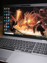 لابتوب • الكترونيات