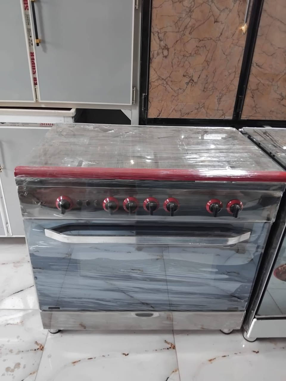 السلام عليكم 
وجيه طباخات مصري نظاف على فحص نوعيات فريش يونيون رويال يونفيسل تكنو خمس مشاعل فرن فوك على فحص سعر من ٢٢٥الى ٢٧٥ مكان بعقوبه شارع تحرير بهرز مجاور قاعات بيانو مقابيل مستشفى الحياه استفسار ***********
